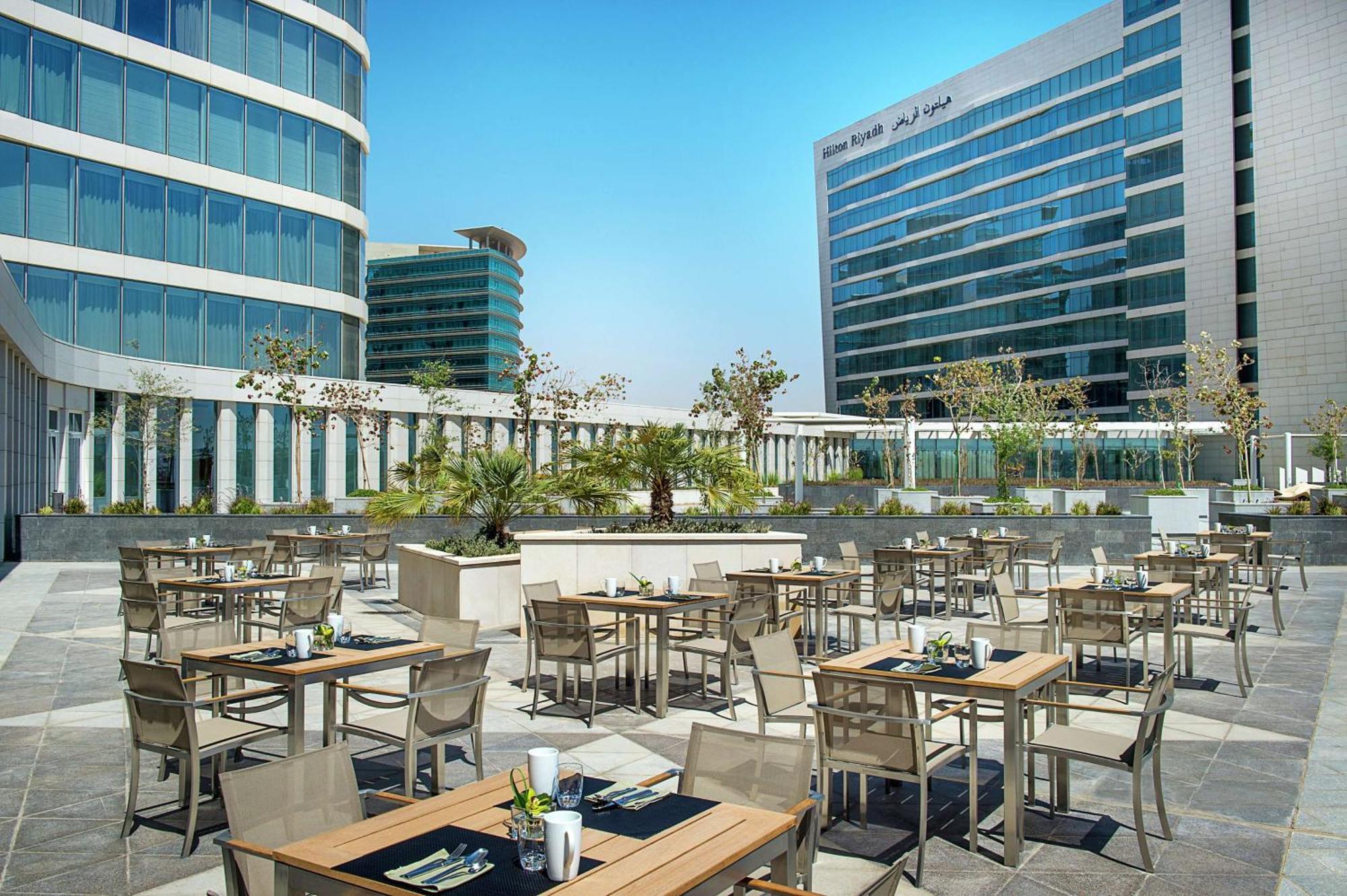 Hilton Riyadh Hotel & Residences Eksteriør billede The Westin Mumbai
